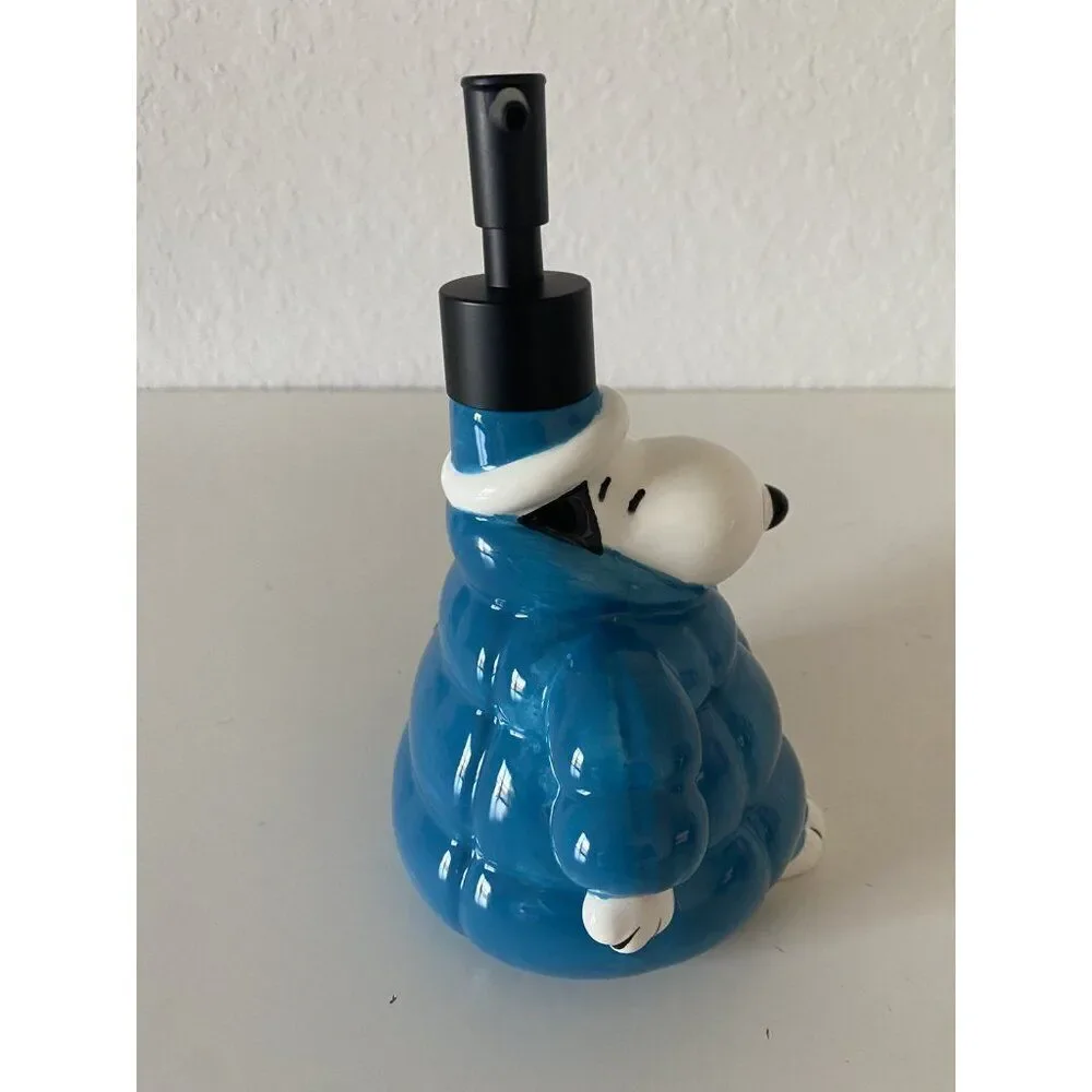 Peanuts Snoopy Soap Lotion Dispenser Blue Quilted Puffer‎ Puffy Jacket NEW